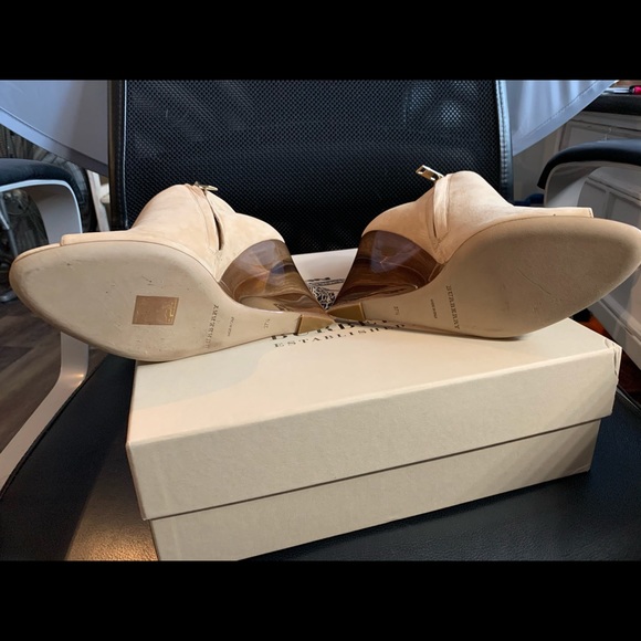 Authentic Burberry Suede Wedges - Picture 5 of 5